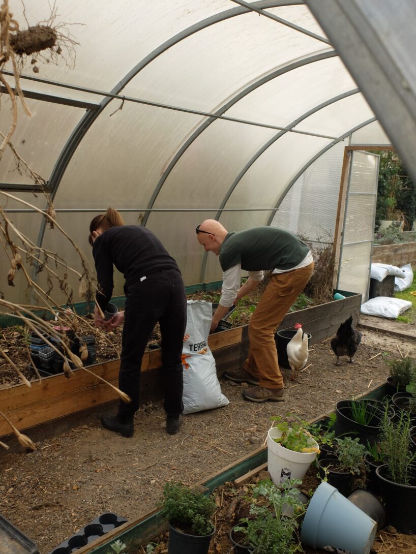 Drancy : Visite de la Ferme du Cœur 🌿 — Tisanes, semis et découverte !