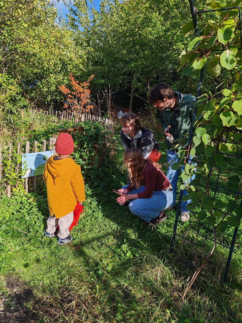 Drancy : Visite de la Ferme du Cœur 🌿 — Tisanes, semis et découverte !