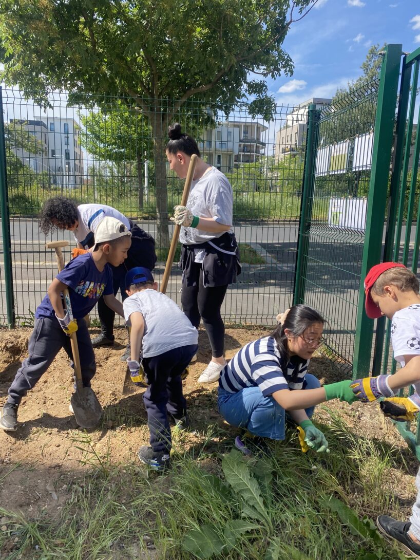 Atelier plantation en famille
