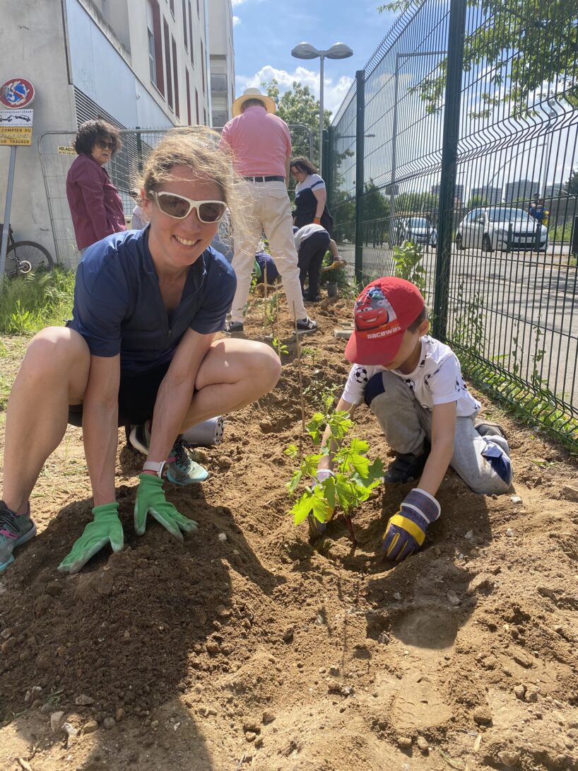 Atelier plantation en famille