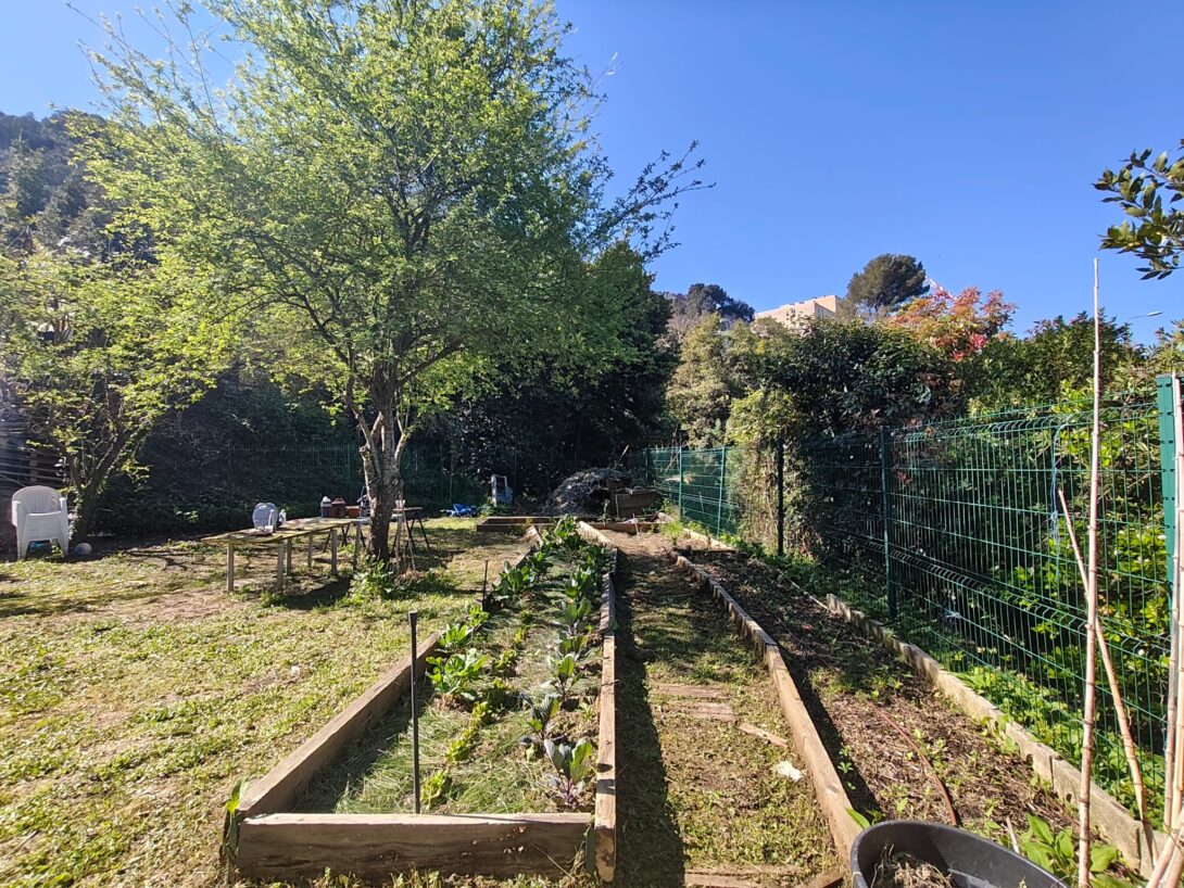 Ateliers semis et décoration composteurs au jardin potager pédagogique des Liserons